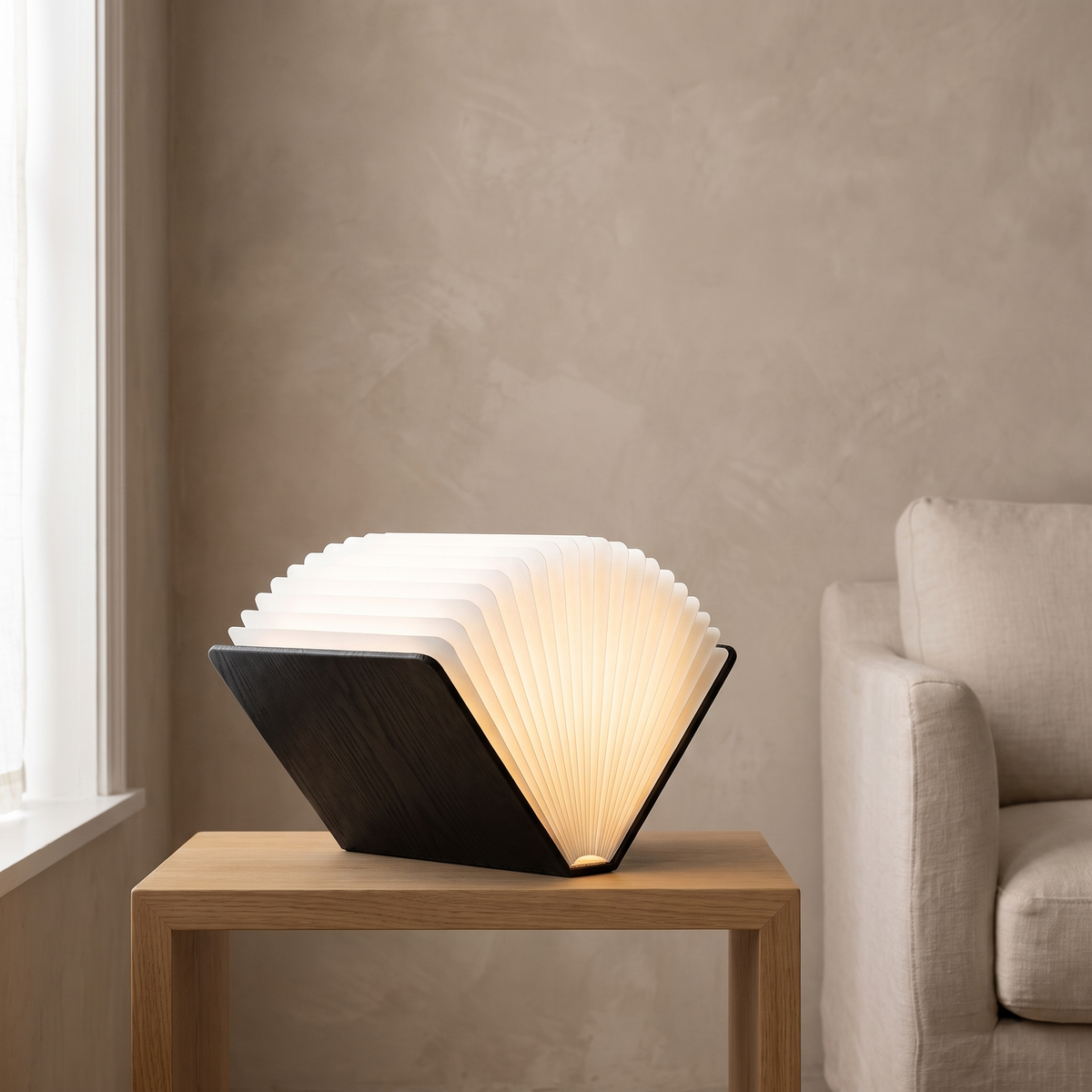 Lumibook Table Lamp in Black